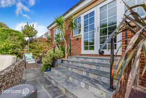 Photo 32- click for photo gallery